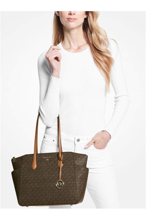 michael kors bolsas site oficial|michael kors outlets online.